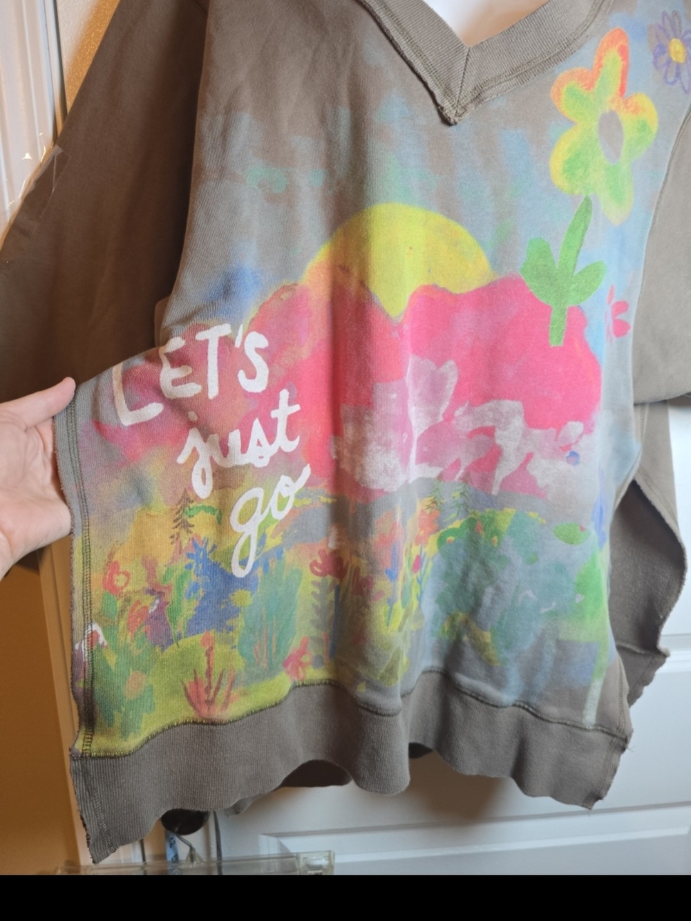 HTF taupe brown oversized v-neck Womens sweatshirt "Let's just go" S-M - Picture 2 of 7